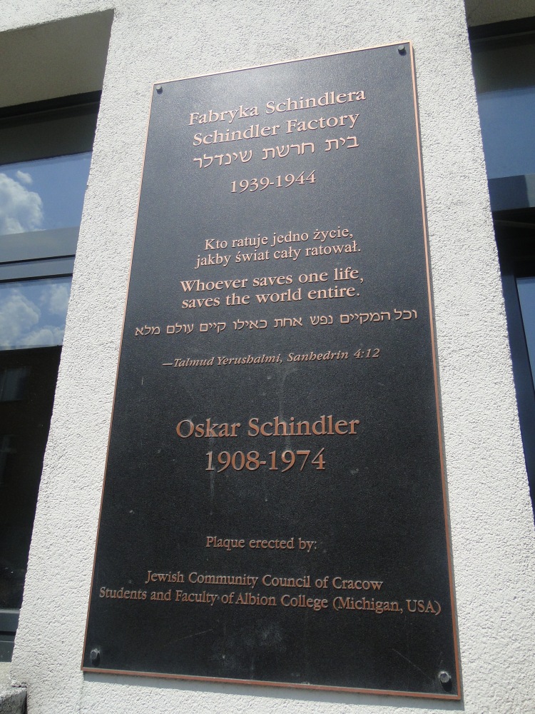 A plaque on the front of Oskar Schindler's factory.